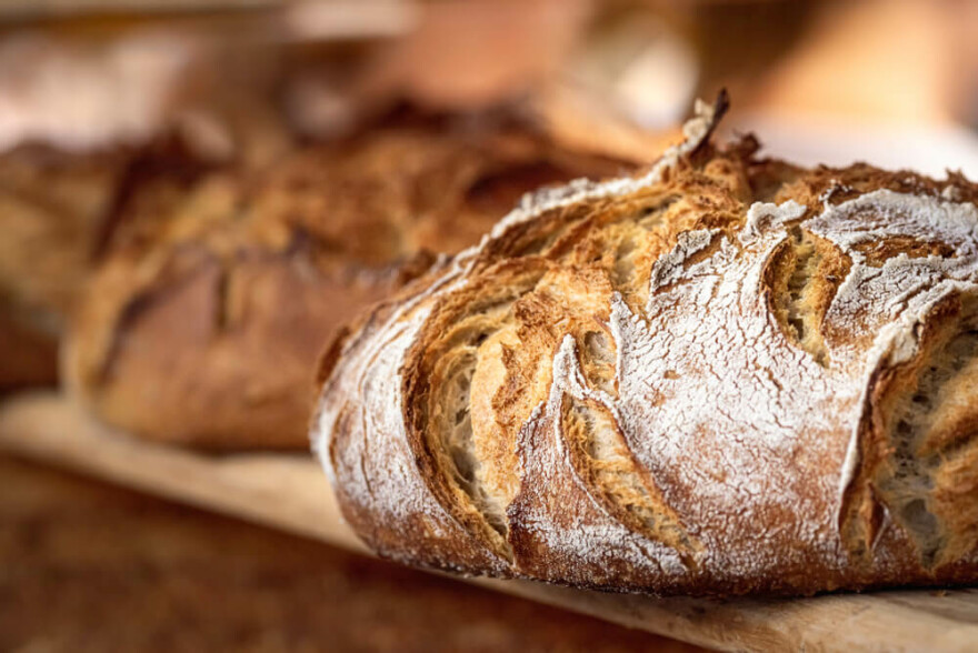 Homemade no-knead bread (approximately $2) recipe